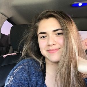 Meet your Posher, Alycia